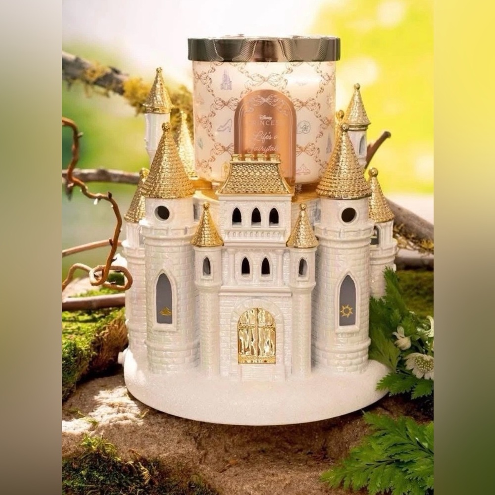 Disney Princess/Bath & Body Works NWT Light-Up 3 Wick Candle Pedestal IN HAND!!! - Picture 8 of 8